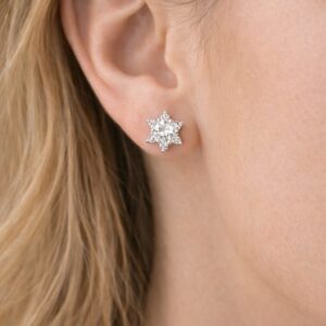 Oorbellen bloem Moissanite 0,5 crt