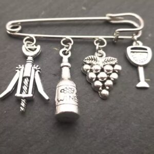 Broche wijn speld