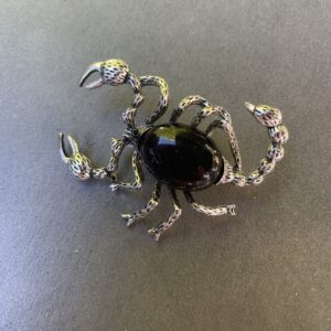 Broche schorpioen