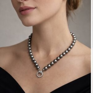 Ketting grijze parels